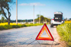 三角警示牌放多遠(yuǎn)？十個老司機(jī)八個答不上來